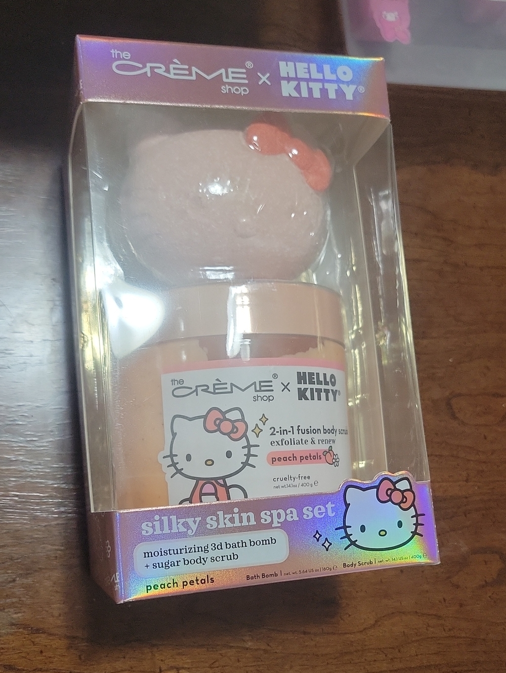 Creme shop hello Kitty silky Skin Spa set moisturizing bath bomb and body scrub
